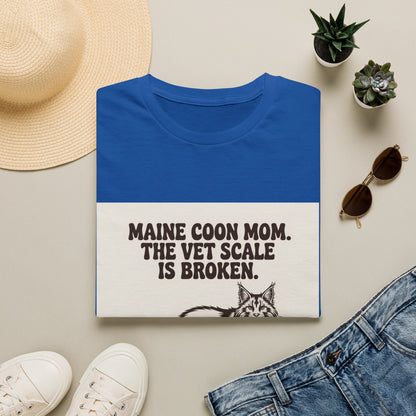 Maine Coon — Maine Coon Mom. The vet scale is broken