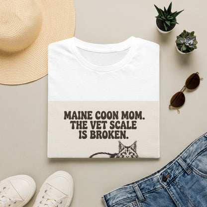Maine Coon — Maine Coon Mom. The vet scale is broken