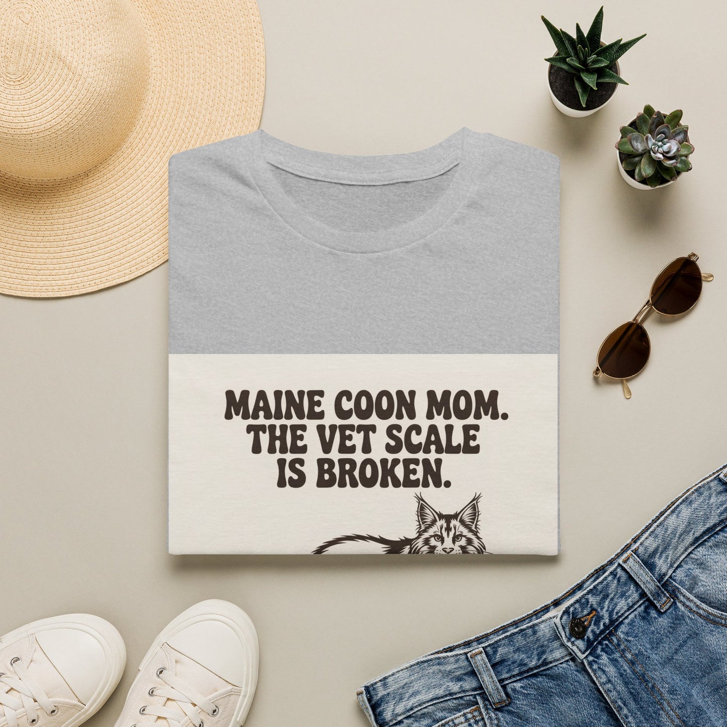 Maine Coon — Maine Coon Mom. The vet scale is broken